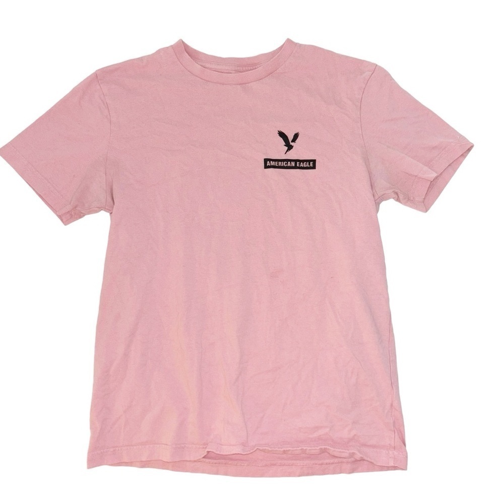 American Eagle pink tee